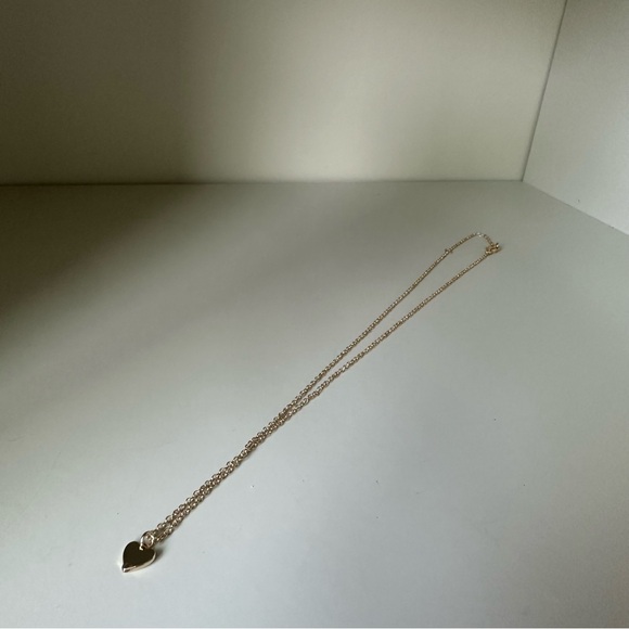 Simple Modern Gold-Tone Heart Pendant on Chain Necklace LA CN - Picture 2 of 5